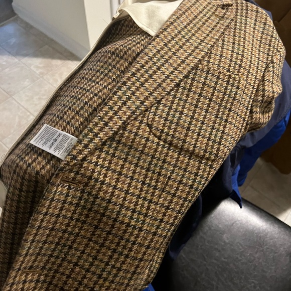 Banana Republic relaxed tapered fit suit. Jacket and pants. - Picture 3 of 9